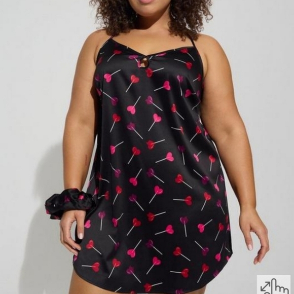 Dream satin chemise bundle with accessories - Picture 4 of 8